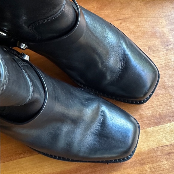 Michael Kors Crosby low Moto boot/black leather harness/polished hardware. Sz 7 - Picture 3 of 11